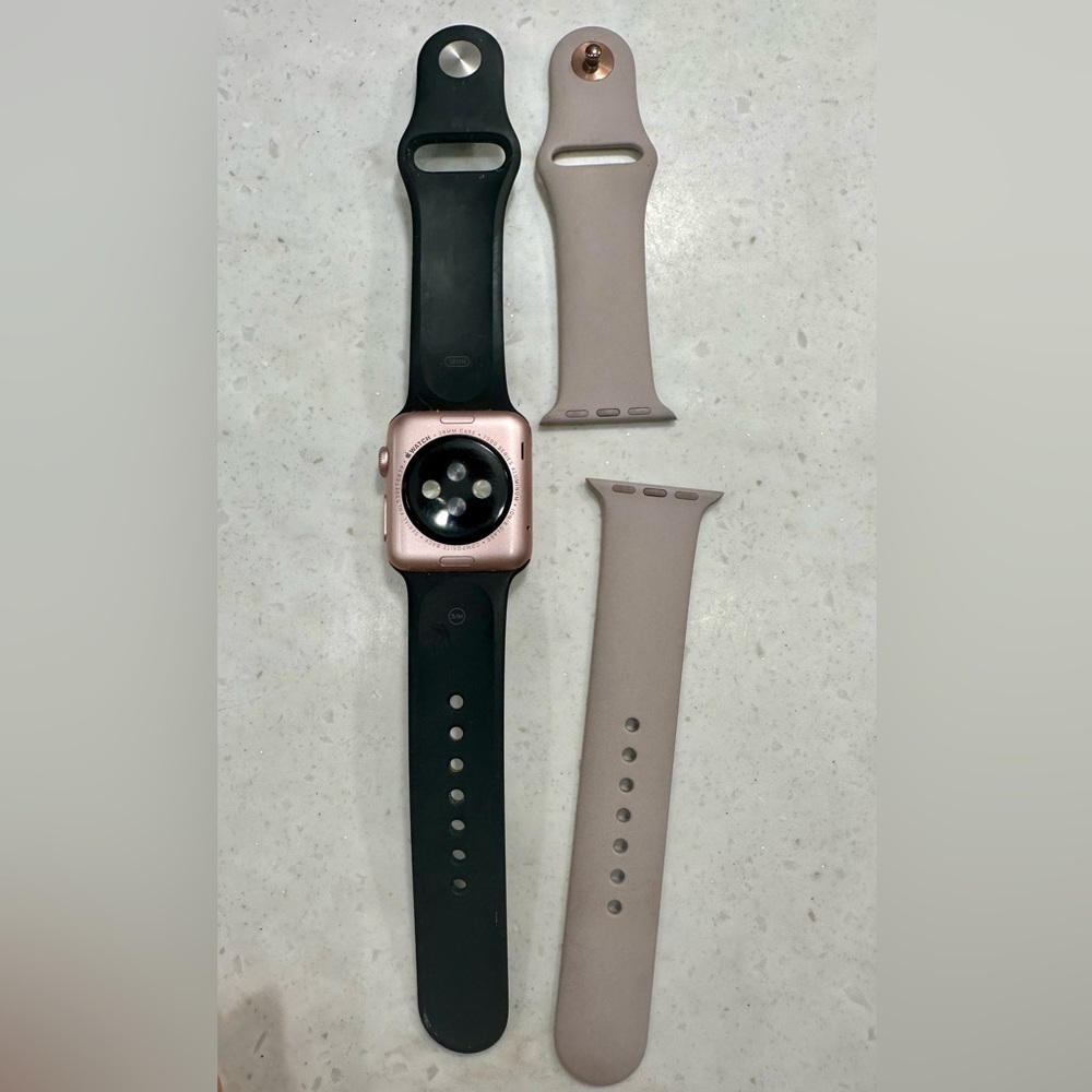 Apple Watch - image 2